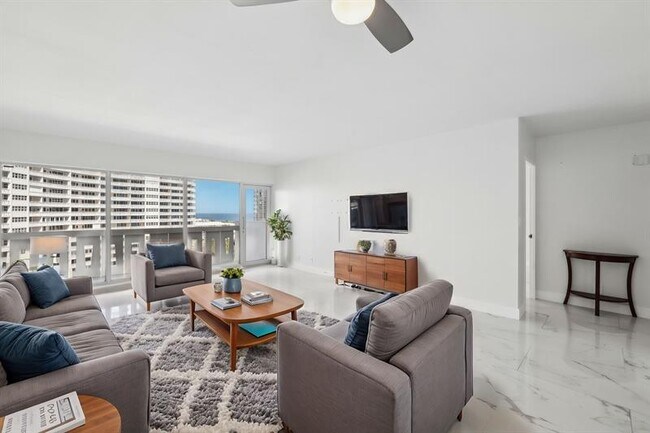 Foto del edificio - 2100 S Ocean Dr