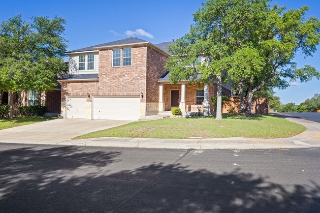 Building Photo - 4 bedroom 3.5 bathroom located in Alamo Ra...