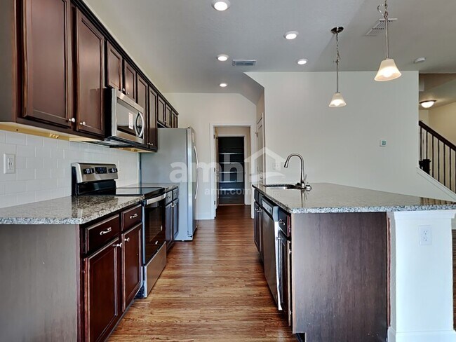 Building Photo - 8547 Highfield Ave