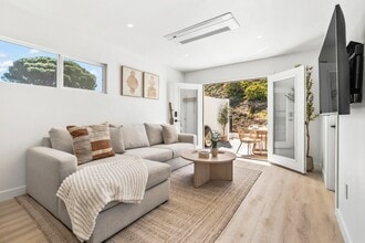 Building Photo - 2691 Palomino Cir