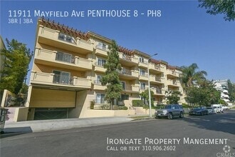 Building Photo - 11911 Mayfield Ave