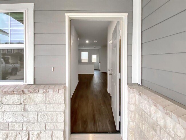 Building Photo - 11718 Gln Mountain Dr