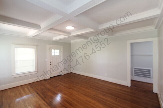 Building Photo - Great Home - 3BR 2BA - New on The Market -...