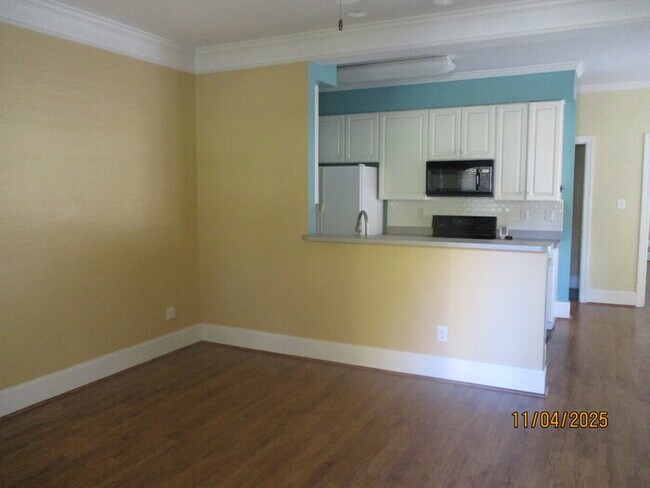 Foto del edificio - 75 McCurdy St NW