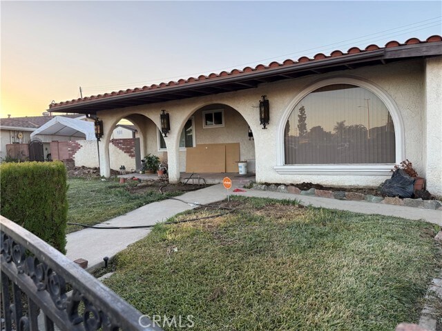 Foto principal - 855 League Ave