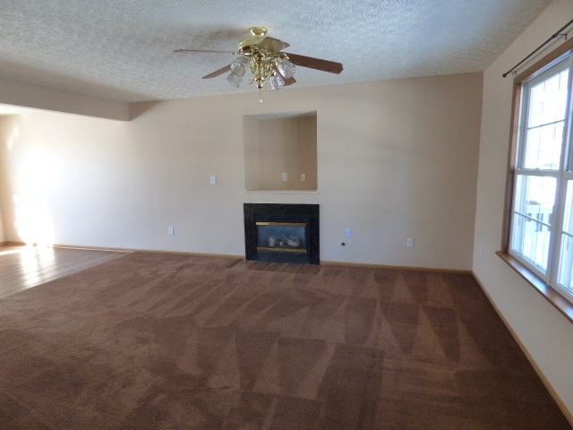 Building Photo - Village at Shannon Green Home