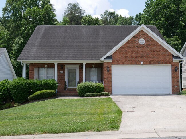 Foto del edificio - 436 Thomas Ross Ln