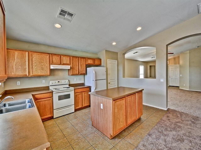 Building Photo - 161 N 151st Ave