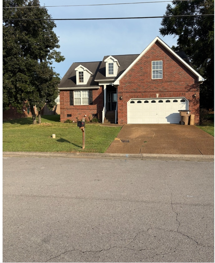 Primary Photo - 6428 Paddington Way