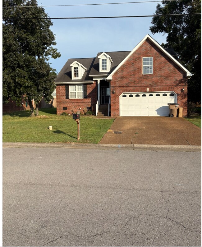 Building Photo - 6428 Paddington Way