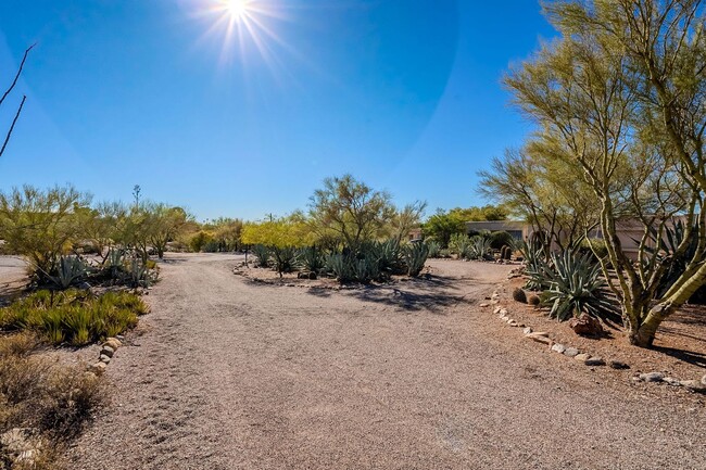 Building Photo - PENDING/RENTED_Hacienda-Style Gem with Poo...