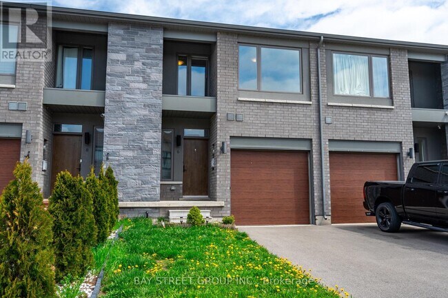 Photo du bâtiment - 6 Bedrock Dr