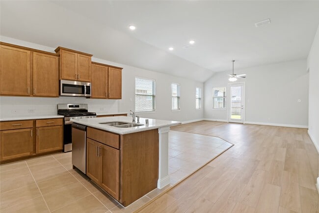 Building Photo - 2131 Villa Flora Ln