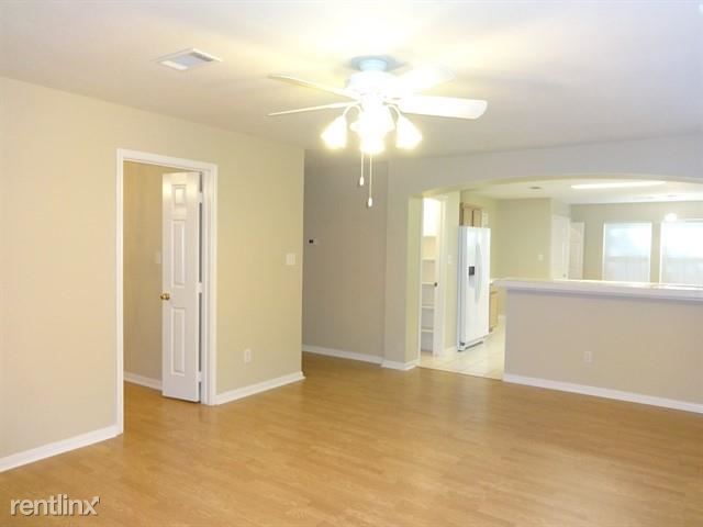 Building Photo - 4 br, 2.5 bath House - 31443 Camden Drive