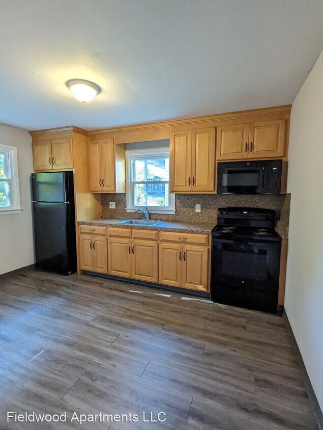 Foto principal - 2 br, 1 bath Apartment - 248 Birchfield Dr...