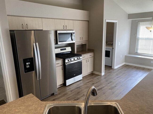 Building Photo - 28826 Raindance Ave