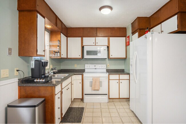 Foto del edificio - 9650 Sahler St