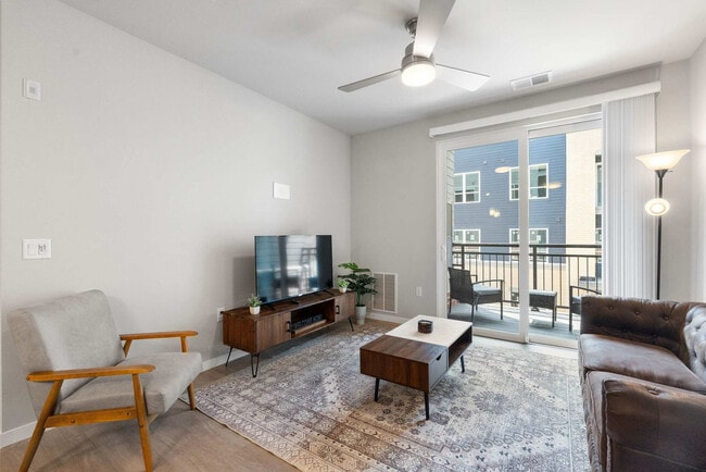 Foto del edificio - 601 Sand Pearl Ln