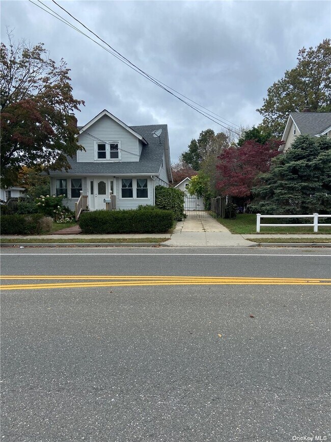 174 Plainview Rd, Hicksville, NY 11801 House Rental in Hicksville, NY