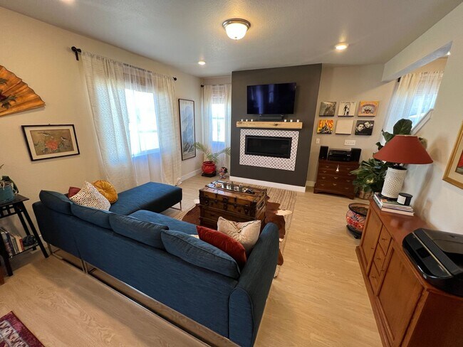 Building Photo - Beautiful Home In Meridian Ranch!