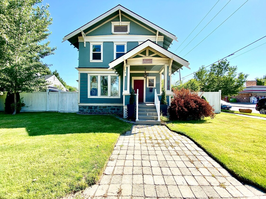 2100 W State St Unit Apt 1, Boise, ID 83702 Room for Rent in Boise