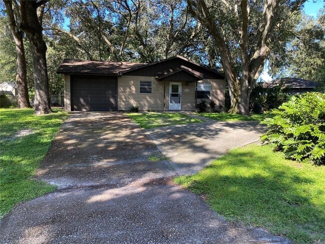Building Photo - 39648 Meadowood Loop