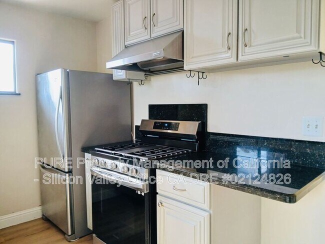 Foto del edificio - 7555 Sunset Way