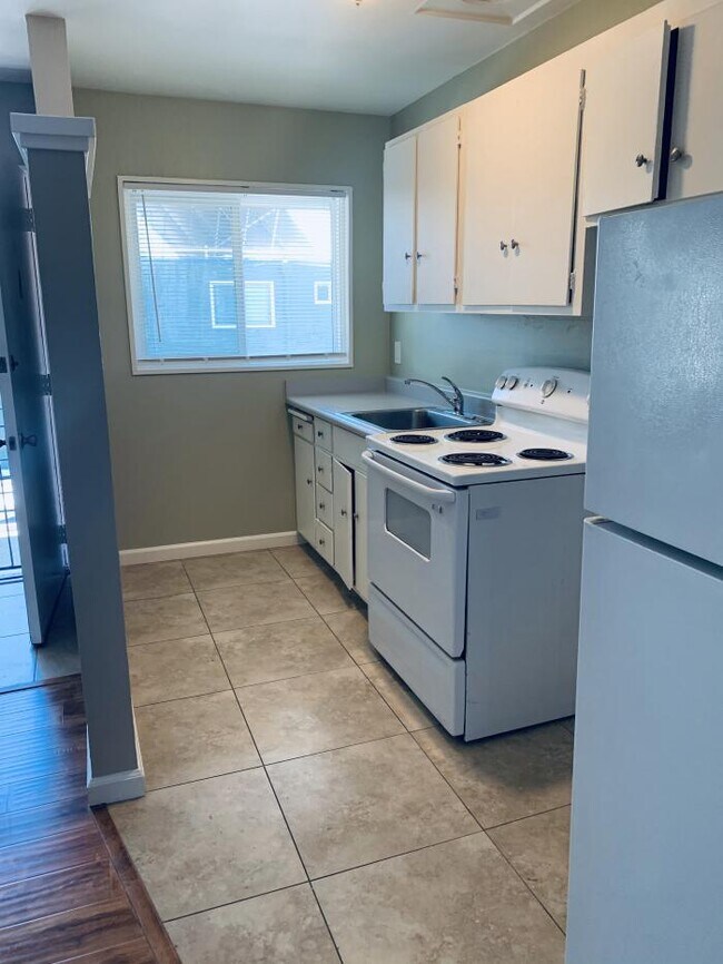 Foto del edificio - 1 bedroom in Oakland CA 94605