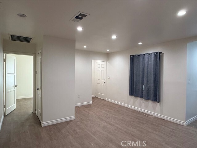 Building Photo - 7045 Lindley Ave
