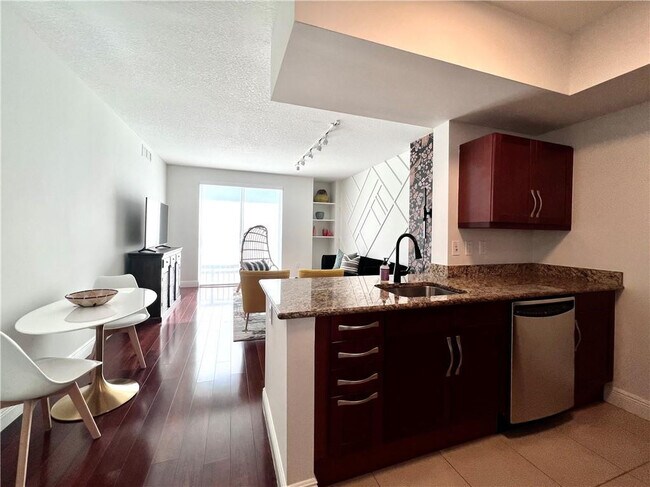 Foto del edificio - 7275 SW 90th Way