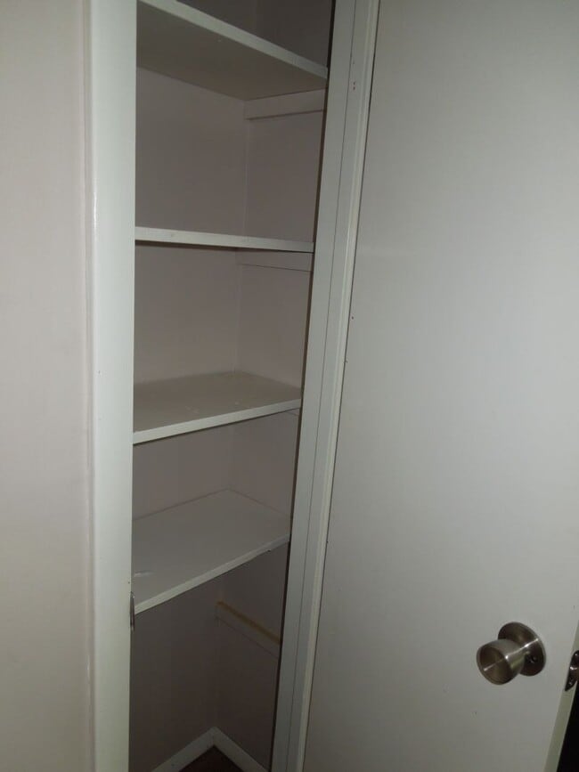 Photo - 3227 Washington Pike Apartment