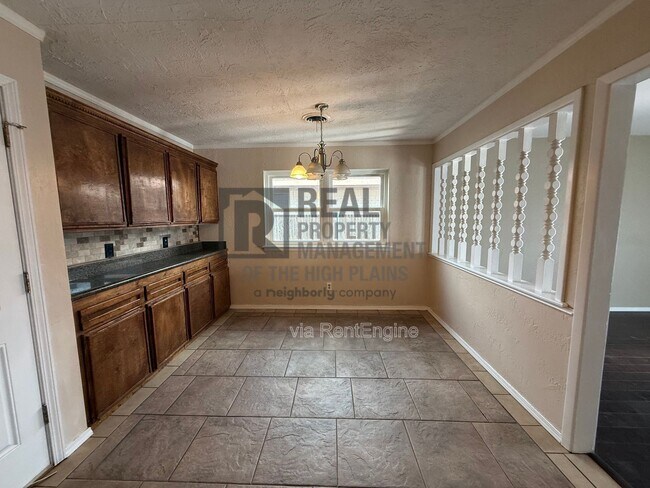 Foto del edificio - 5133 Kirk Dr