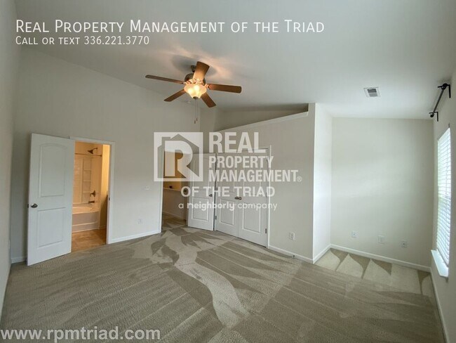 Foto del edificio - 5328 Farm House Trail