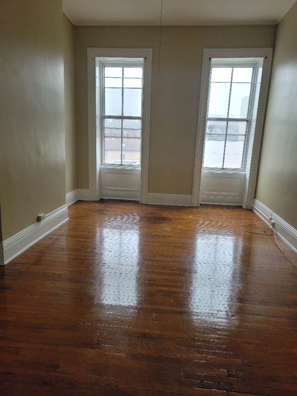 Photo - 220 W Madison St Apartment