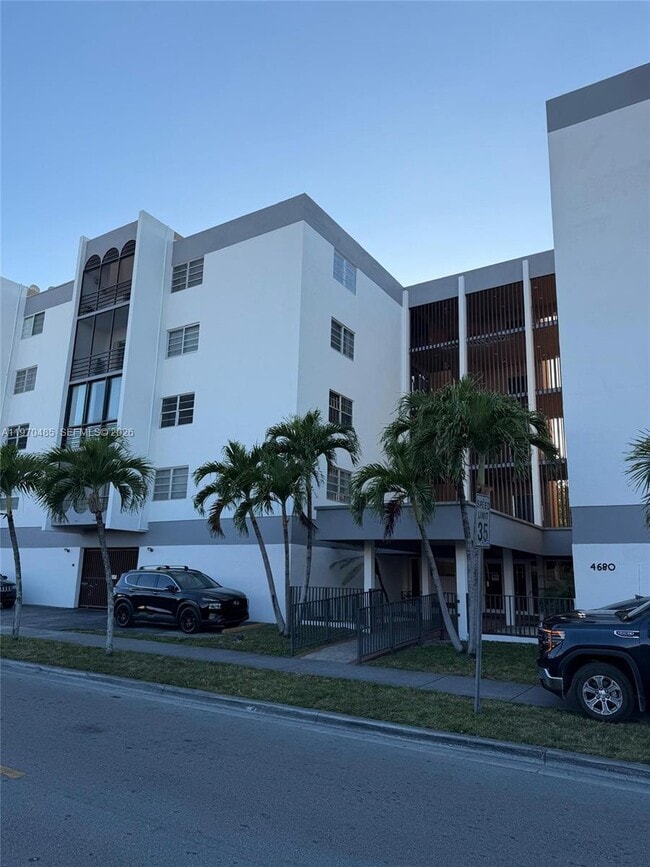 Building Photo - 4670 W 13th Ln