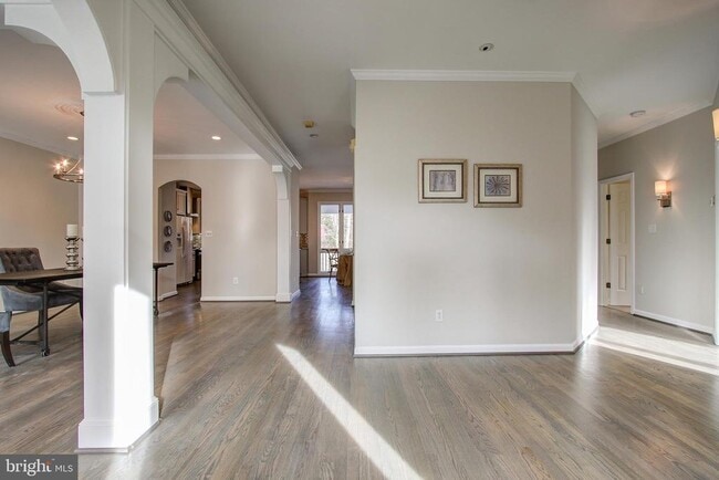 Foto del edificio - 710 Parrish Farm Ln