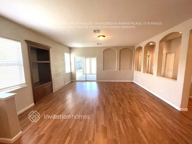Building Photo - 34693 Yarrow Ct