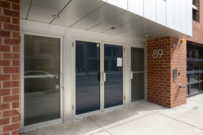 Entrada - 89-91 Jefferson St