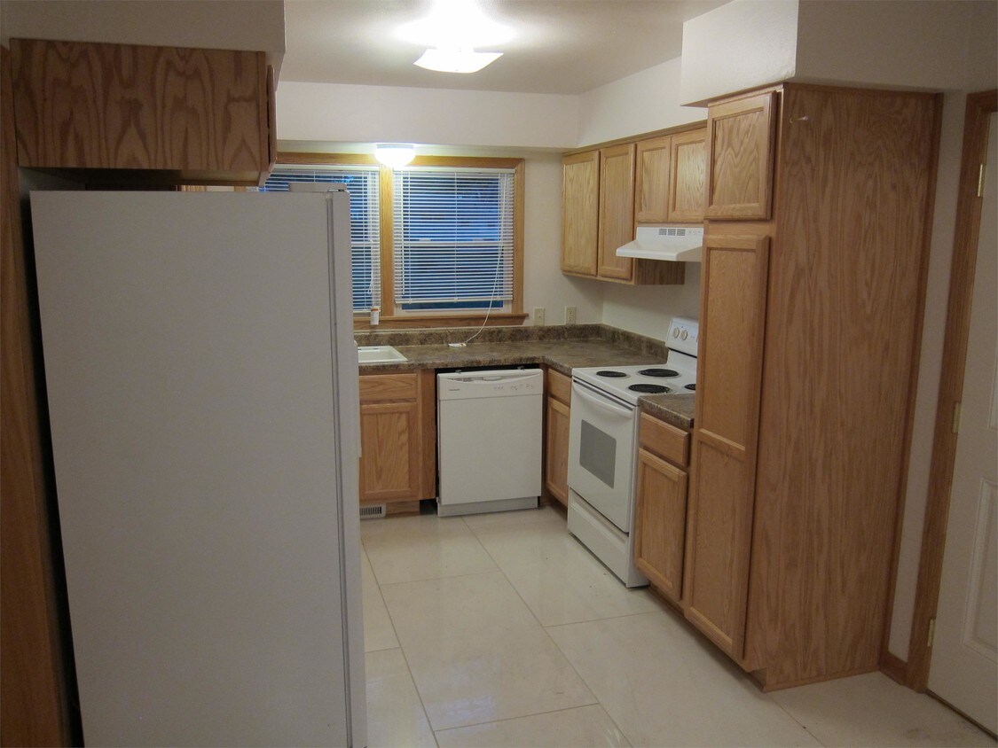 Foto principal - 2008 Fairview Dr