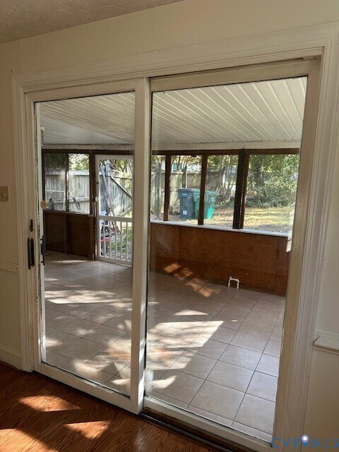 Foto del edificio - 7617 Sunny Bank Dr