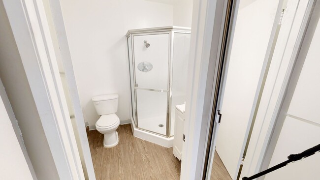 Interior Photo - 6810 Milwood