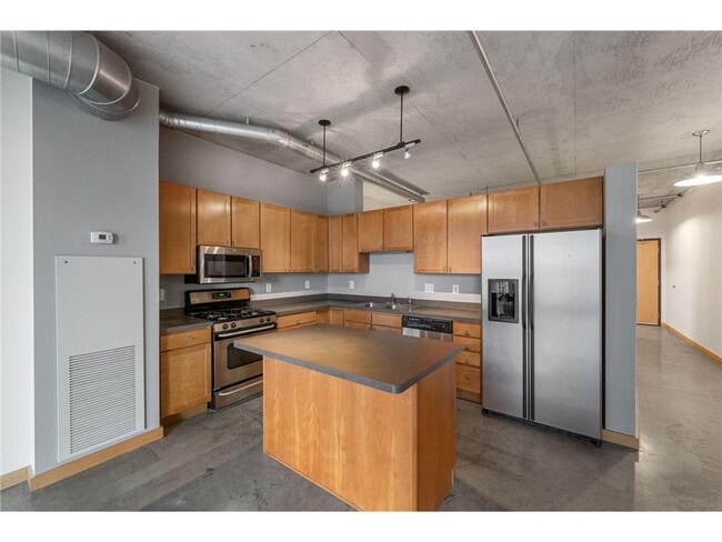 Building Photo - 720 N 4th St