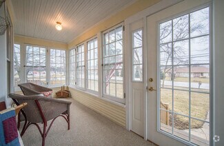 Building Photo - 508 Merton Ave