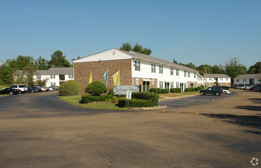 Hunter Oaks Apartments Rentals Clinton, MS