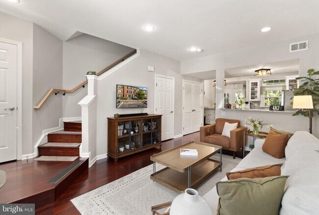 Foto del edificio - 4326 Sutler Hill Square