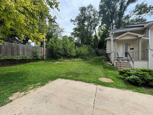 Photo - 2135 S 46th Ave (Omaha, NE) House