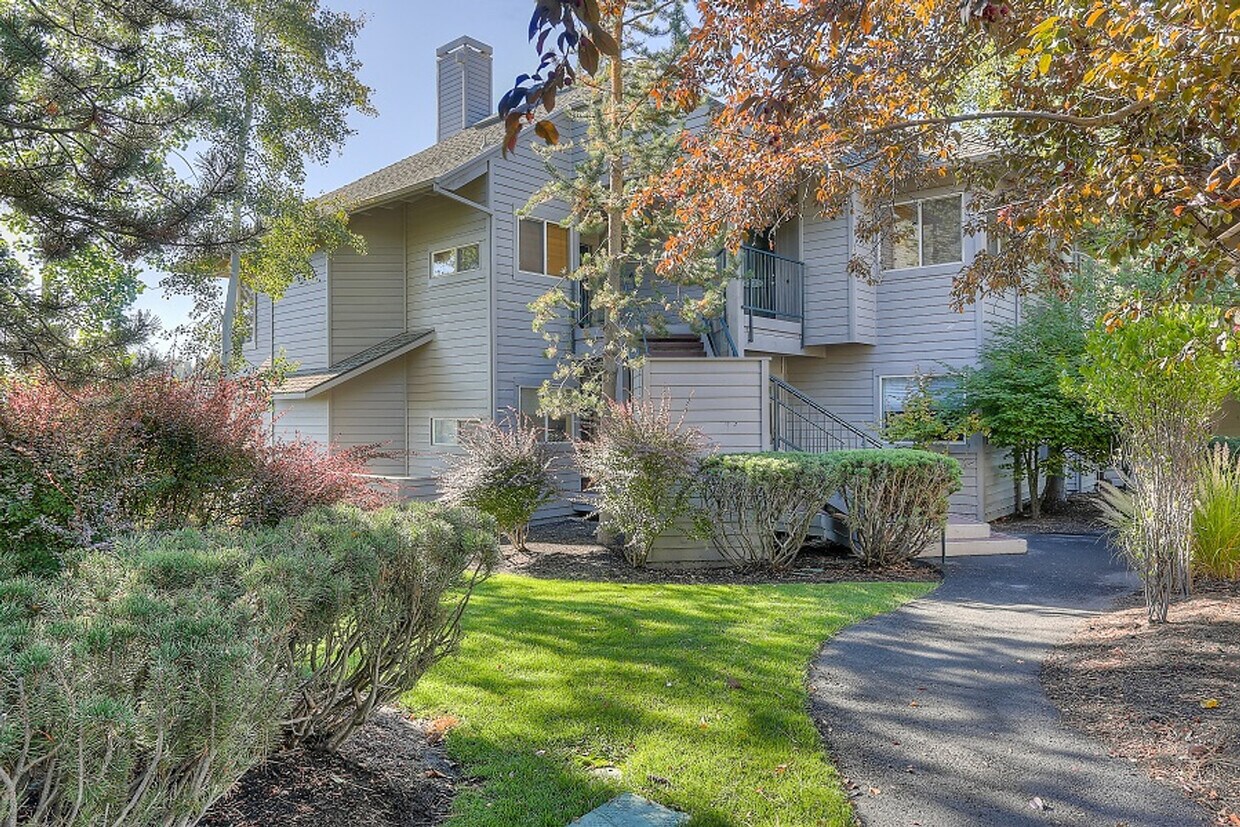 Foto principal - 19717 SW Mount Bachelor Dr