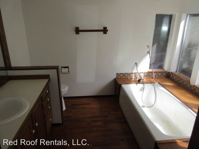 Foto del edificio - 9213 N Harborview Dr