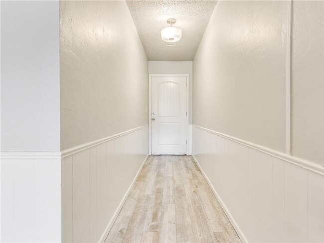 Building Photo - Great Home, Great Schools, & Conveniently ...