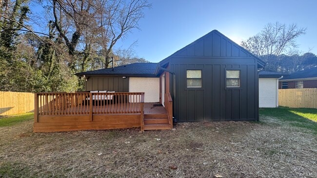 Foto del edificio - 2054 Fargo Pl SE